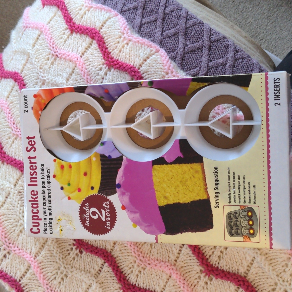 Cupcake insert set - never used